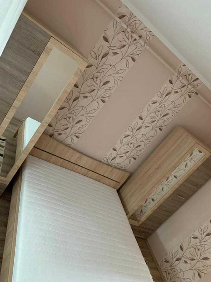 Eoetvoes Vendeghaz Villa Hajdúszoboszló Exterior foto