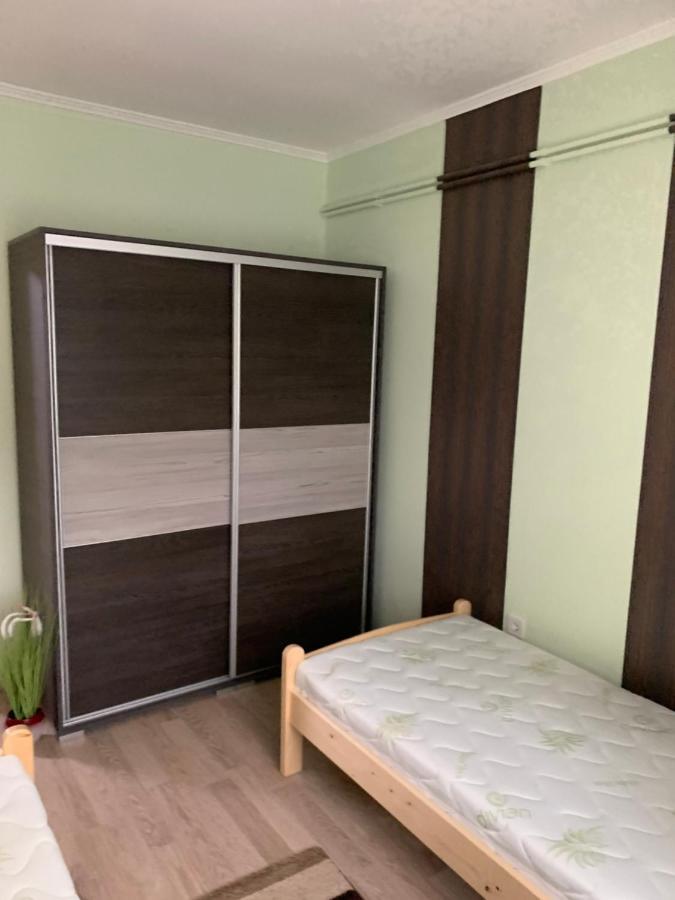 Eoetvoes Vendeghaz Villa Hajdúszoboszló Exterior foto
