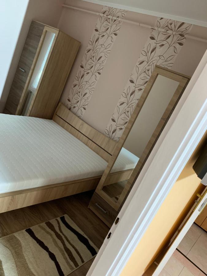 Eoetvoes Vendeghaz Villa Hajdúszoboszló Exterior foto